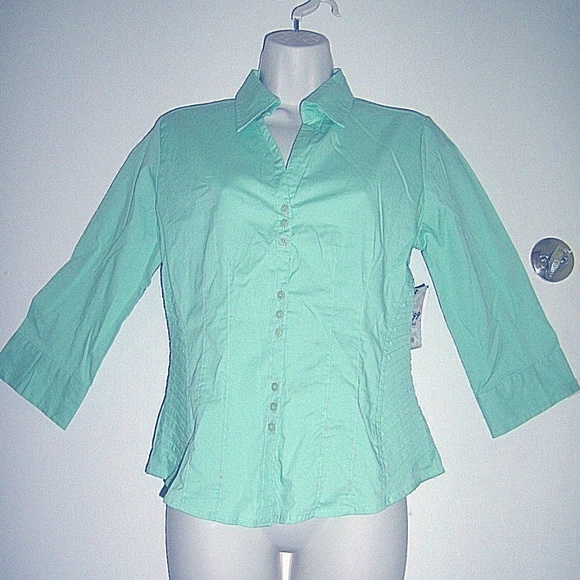 Vintage Tapared Button Front Top Blouse